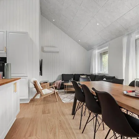 30546-dyngby-strand-midtagervej-16 Vakantiehuis *